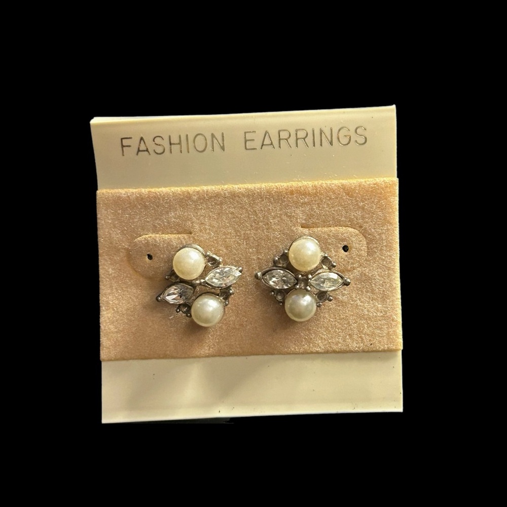 Pearl & Silver Rhinestone Pierced Earrings